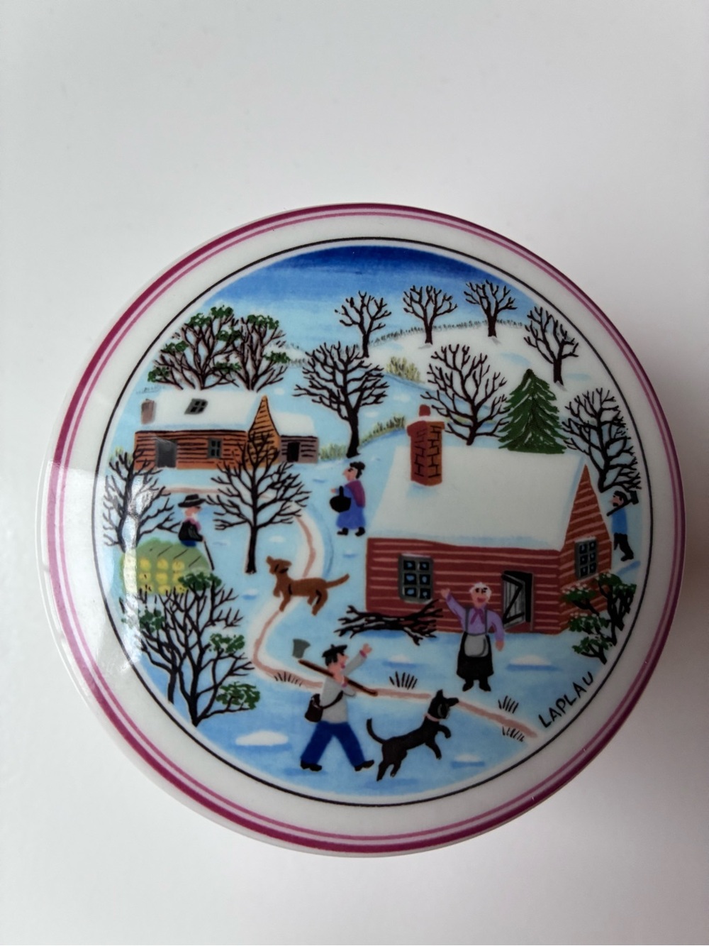 Villeroy and Boch Naïf Christmas Hand-Painted Winter Village Trinket Box